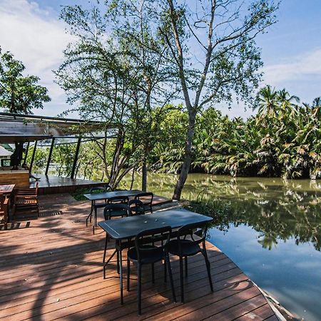 Hotel Lumphawa Amphawa Samut Songkhram Exterior foto